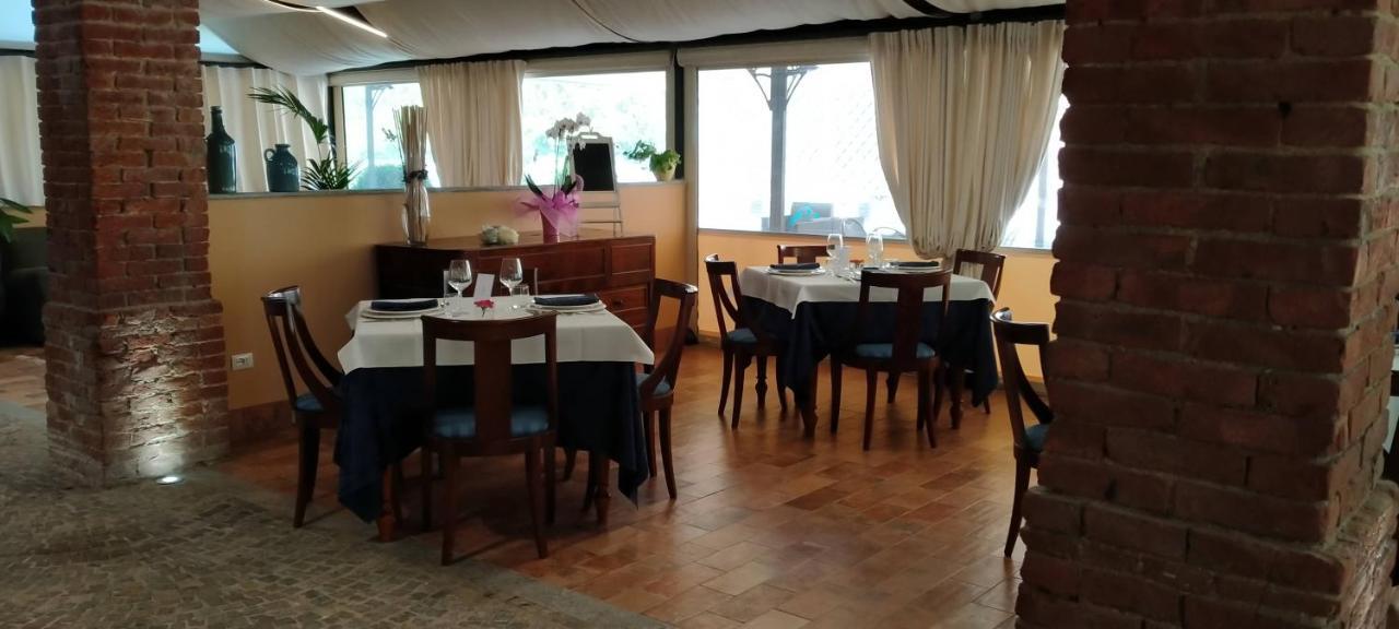 La Regibussa - Hotel Ristorante Asti Zewnętrze zdjęcie