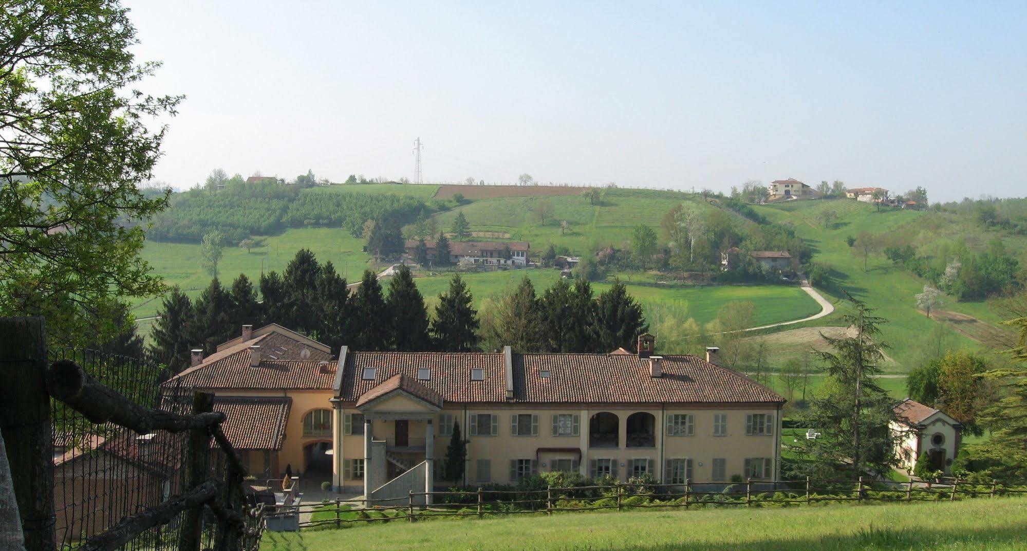 La Regibussa - Hotel Ristorante Asti Zewnętrze zdjęcie